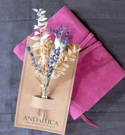 Dried flower bundle Lavender and buuny tail . Mini bouquet arrangement Wildflowers soft neutral colors