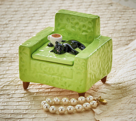 Black Cat  Trinket dish with lid. Ceramic